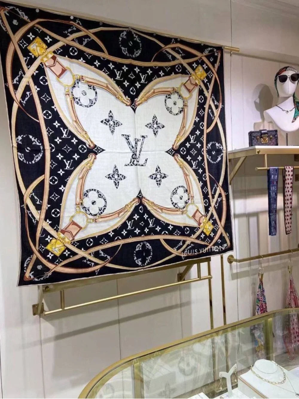 Louis Vuitton Wild At Heart Silk Scarf w/Tags 35x35 ‼️LAST ONE LEFT hijab